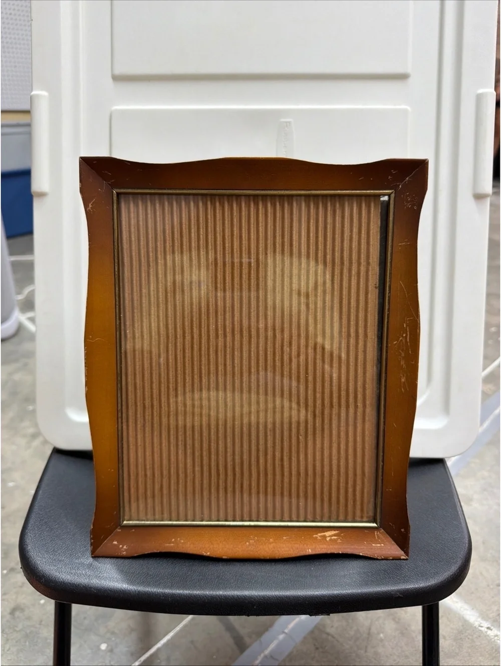 Vintage Scalloped Oak Wood Picture Frame 8 X 10 W/ Glass